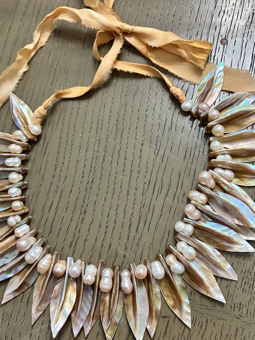 Handmade Peach Pearl and Iridescent Shell Necklace - Women Jewelry - Picture 3 of 7